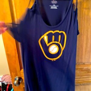 Brewers shirt with criss-cross sleeves